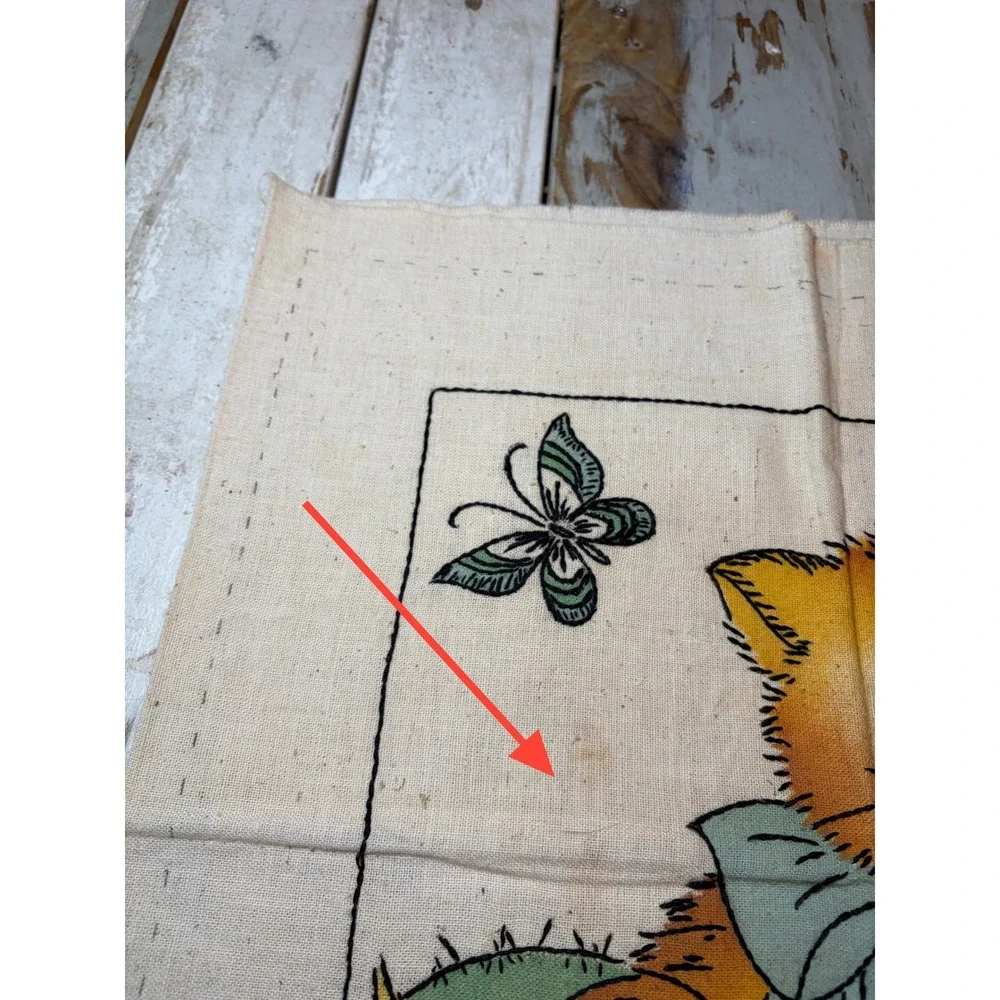Vintage Embroidered Kitten Linen Unfinished Pillow Needs Batting and Closure‎